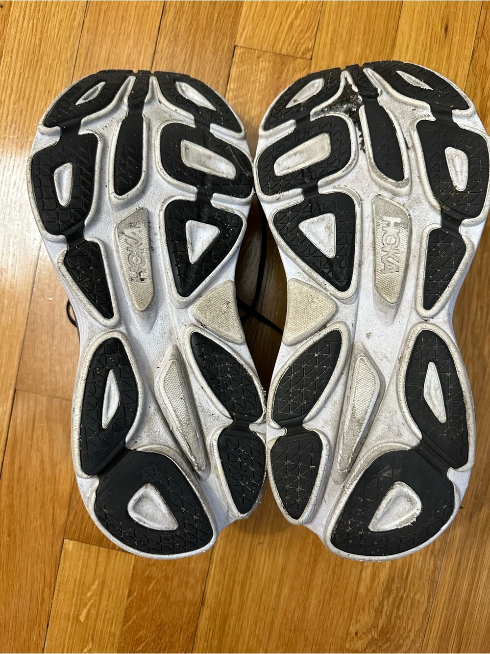 Hoka Mens Size 11 Black Bondi 8 Running Shoes - Picture 5 of 7